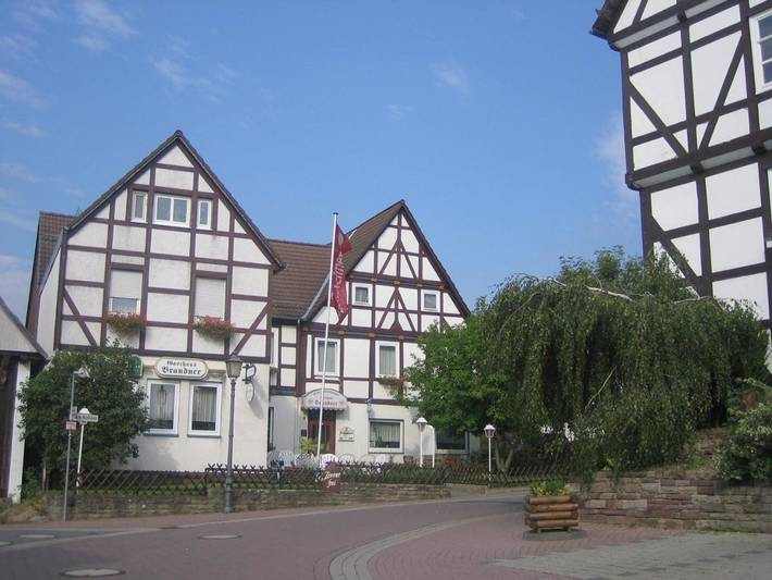 Hotel für 2 Personen, mit Terrasse und Garten sowie Ausblick in Trendelburg - 3