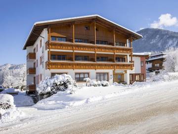 Ferienwohnung für 3 Personen, mit Garten und Balkon, kinderfreundlich in Reith im Alpbachtal