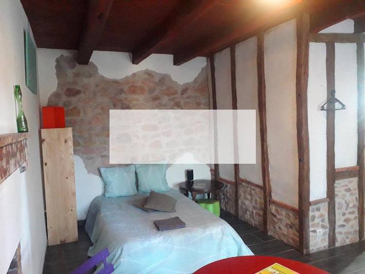 Hôtel pour 2 personnes, avec Terrasse à Vallon-en-Sully