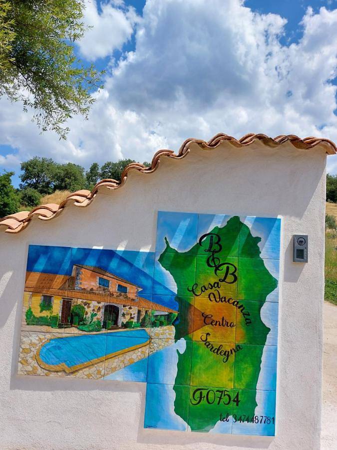 Chambre d’hôte pour 2 personnes, avec vue ainsi que piscine et jardin à Sòrgono - 2