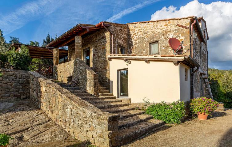 Vakantiehuis voor 6 personen, with zwembad and tuin as well as terras in Greve In Chianti