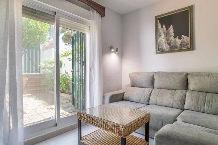 Casa Brenda: Two Private Gardens, Terrace with Views, Community Park & Wi-Fi in Conil in Playa de los Bateles (Conil de la Frontera), Conil de la Frontera
