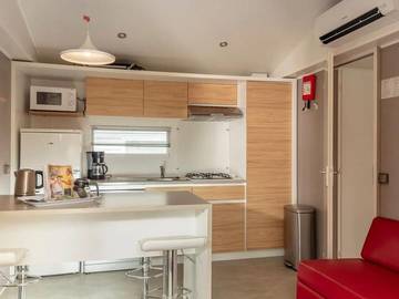 Camping pour 5 Personnes dans Vendres, Région de Béziers, Photo 3