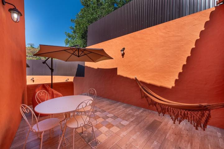 Maison de vacances 'Alte Com Amor' avec vue sur la montagne, Wi-Fi et climatisation in Alte, District de Faro