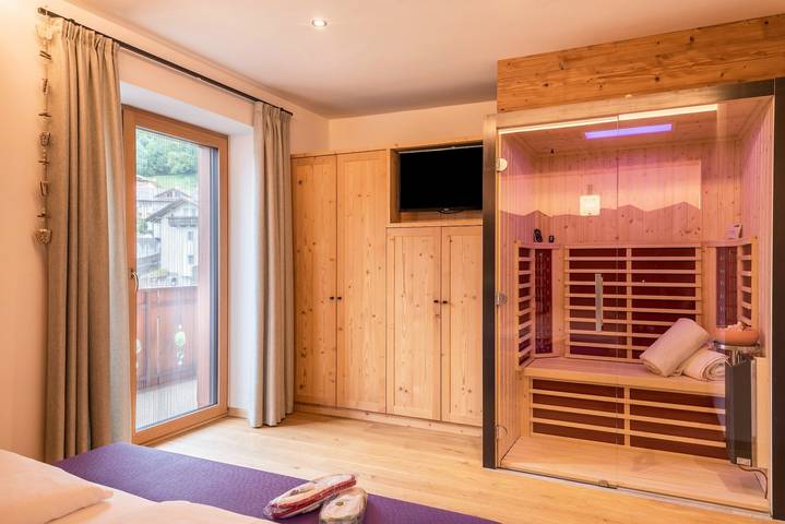 Entire apartment, Apartment "Talblick" with Mountain View, Wi-Fi, Balcony and Garden in Albions, Lajen