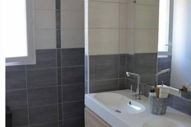 Villa pour 4 personnes, avec balcon ainsi que jardin et jacuzzi à Vallon-Pont-d'Arc - 4