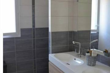 Villa pour 4 Personnes dans Vallon-Pont-d'Arc, Gorges de l’Ardèche, Photo 3