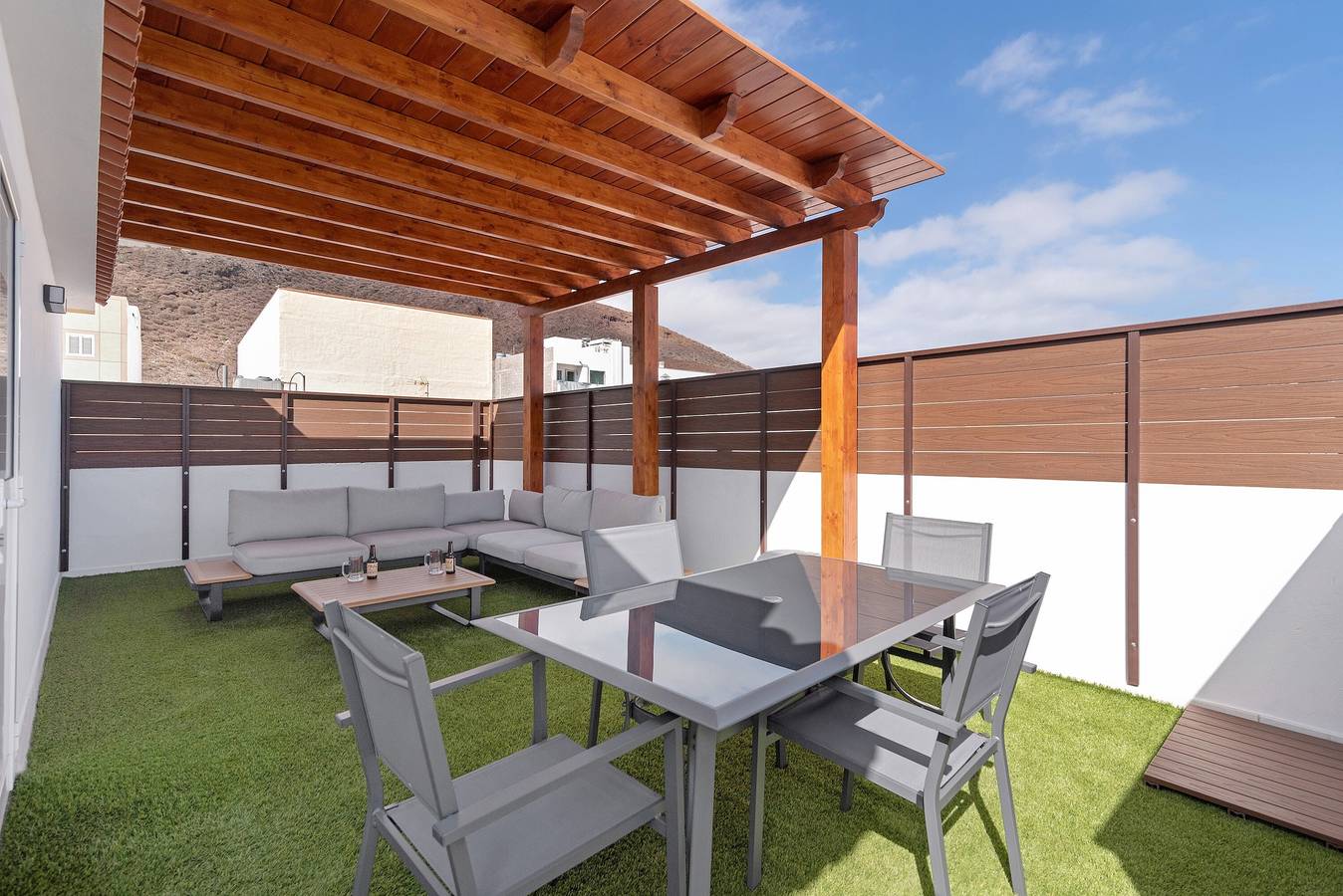 Ganze Wohnung, Ferienapartment 'One Life One Dream House' mit Meerblick, Wlan und Klimaanlage in Agüimes, Gran Canaria Osten