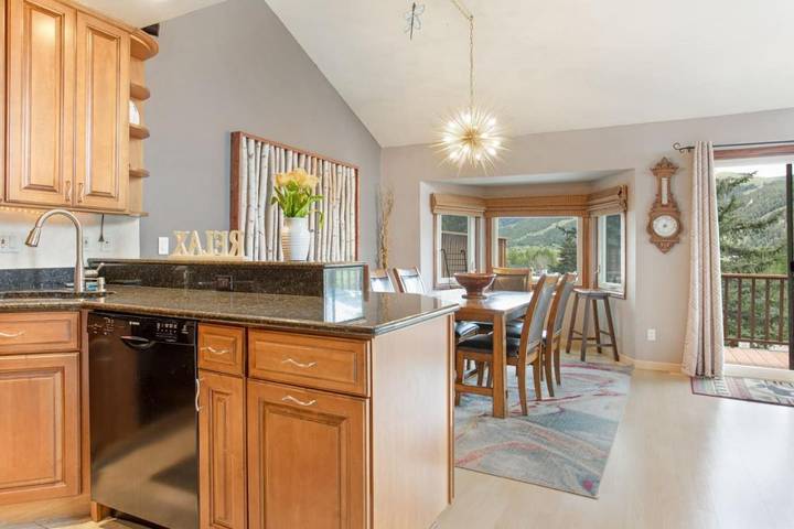 Location de vacances pour 11 personnes, avec vue et jardin à Avon - 3