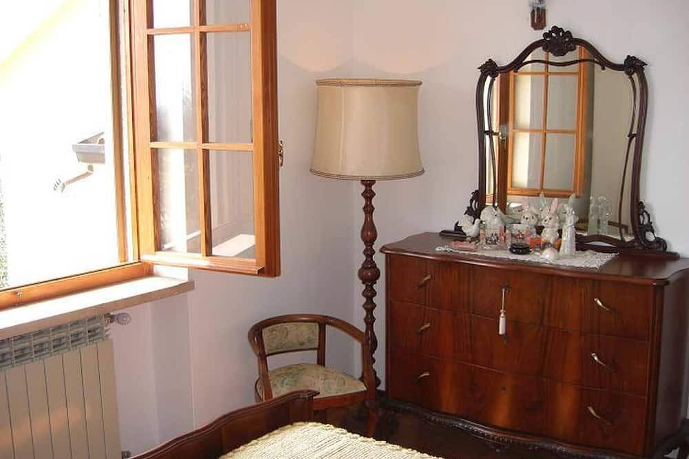Villa Rocca in Marciaga in Garde, Montagnes autour du lac de Garde