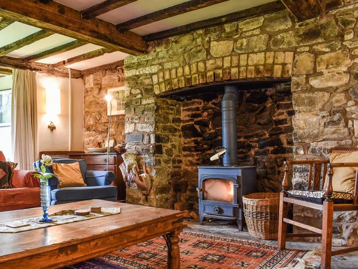 Cwmberwyn in Powys