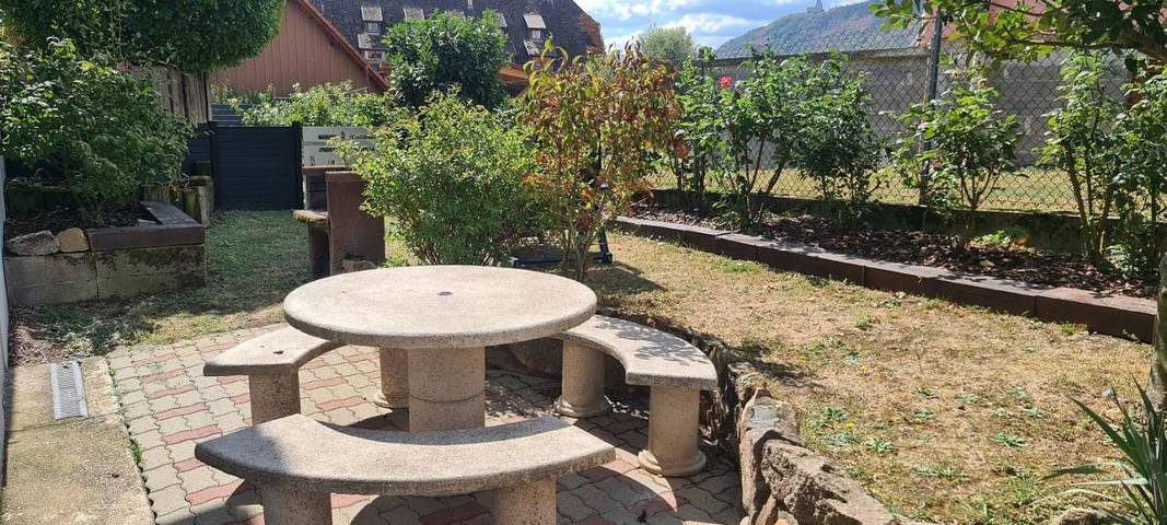 Gîte pour 5 personnes, avec vue et jardin à Dieffenthal - 3