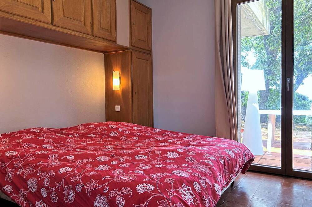 4-Zimmer-Villa mit privatem Pool in Privatbereich, 5 Betten, Bormes-les-Mimosas in Cap Bénat, Bormes-les-Mimosas