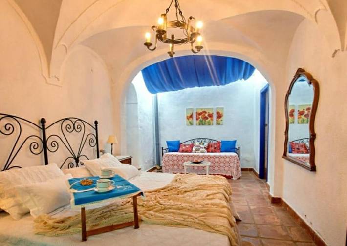 Holiday Home 'El Retiro Vivienda Rural' with Private Pool, Private Terrace and Wi-Fi in Villanueva del Rey, Sierra Morena