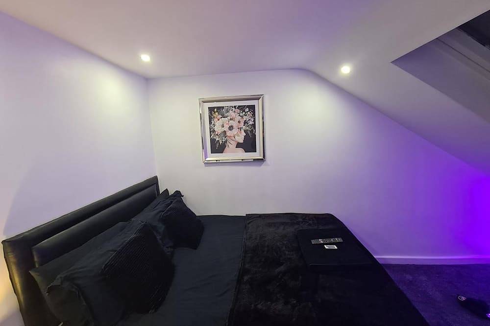 Central Watford En-Suite Double Room in Watford, Hertfordshire