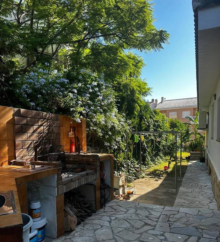 Location de vacances pour 17 personnes, avec piscine ainsi que vue et jardin, animaux acceptés à Sant Carles de la Ràpita - 2