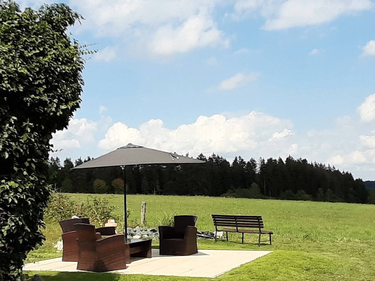 Ganze Wohnung, Ferienwohnung Ruhrort, 70 qm mit privater Terrasse, Garten und Wlan in Brilon, Hochsauerlandkreis