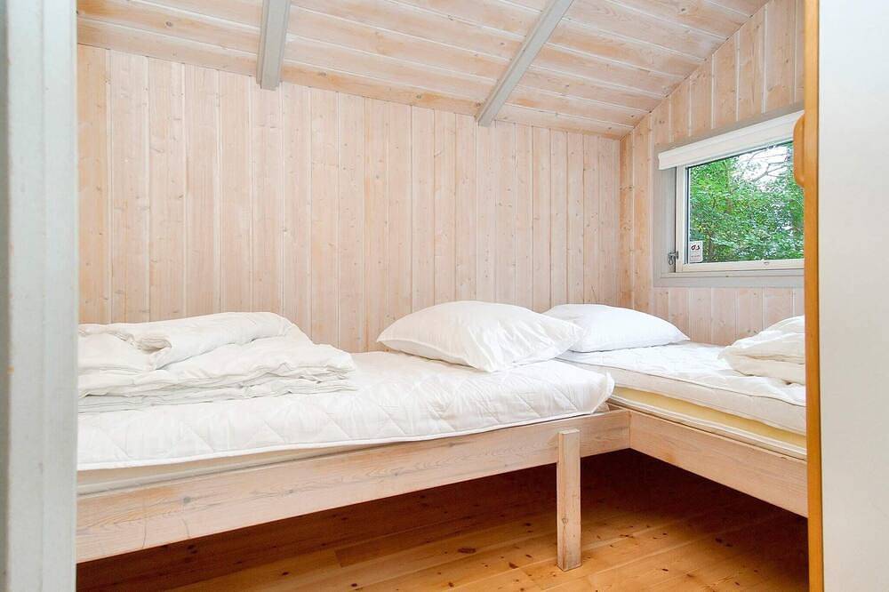 8 Personen Ferienhaus in Melby in Hundested, Hovedstaden