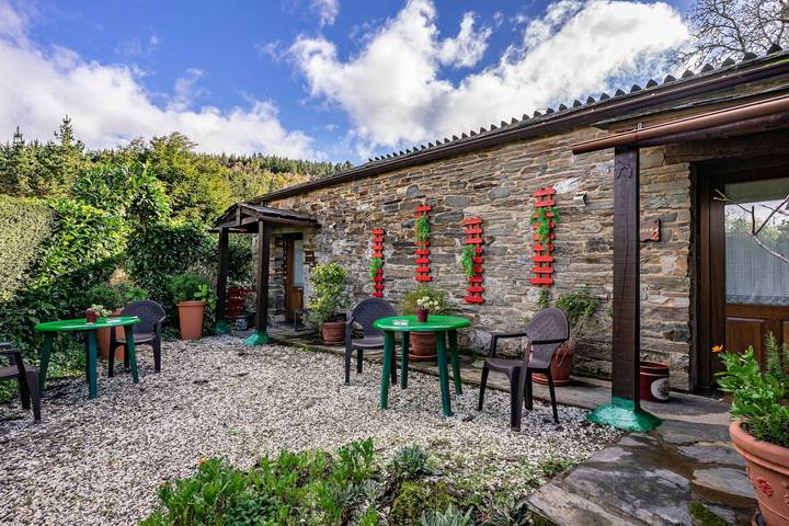 Casa rural para 2 personas, con jardín, Se admiten mascotas en Galicia