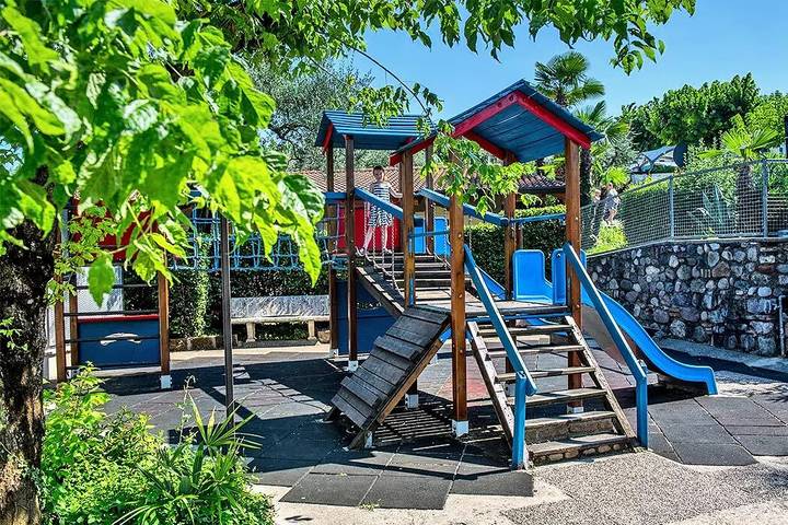 Camping für 4 Personen, mit Terrasse und Pool in der Lombardei - 3