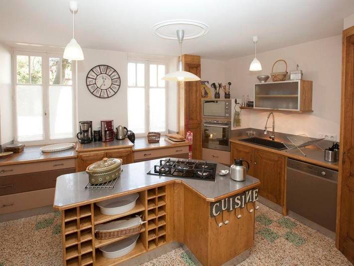 Geräumiges Gîte nahe Beaune mit Garten und Parkplatz, ideal für Familien und Freunde in Sainte-Marie-la-Blanche, Beaune und Umgebung