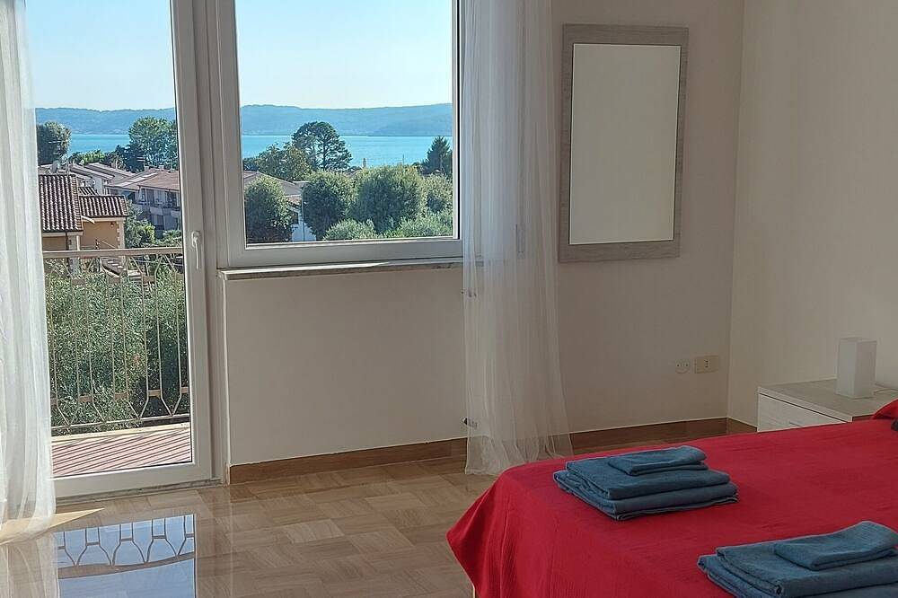 Ganze Wohnung, Accogliente appartamento centrale, 2 minuti dal lago, bar, ristoranti, negozi in Trevignano Romano, Braccianosee