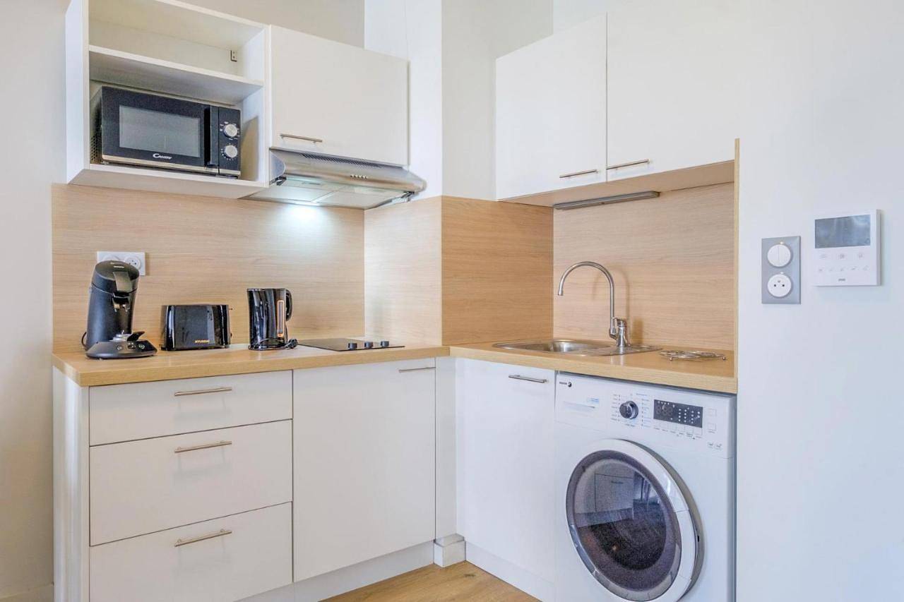 Appartement entier, One-Bedroom Apartment in Fréjus, Côte méditerranéenne (France)