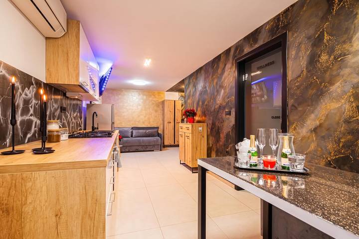 Ferienwohnung für 4 Personen, mit Terrasse und Pool sowie Sauna in Slowenien