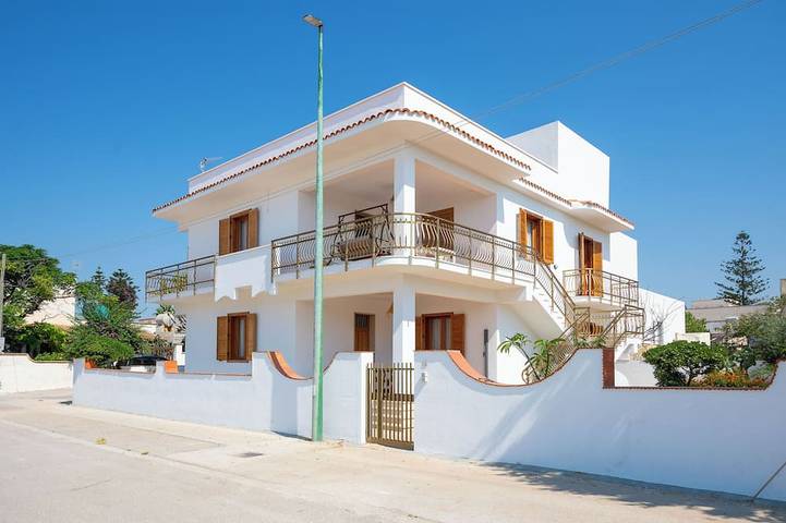 Villa pour 6 personnes, avec terrasse et jardin - 1
