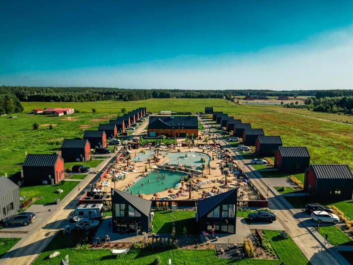 Parc de vacances pour 7 personnes, avec piscine et jardin, animaux acceptés dans Radawa - 2