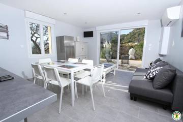 Gîte pour 4 personnes, avec jardin à Sahune
