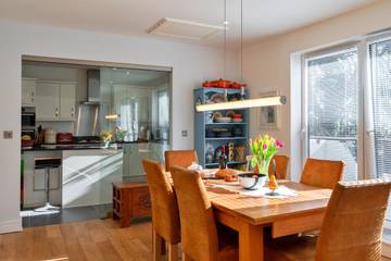 Villa for 6 People in Dawlish, Devon, Photo 1