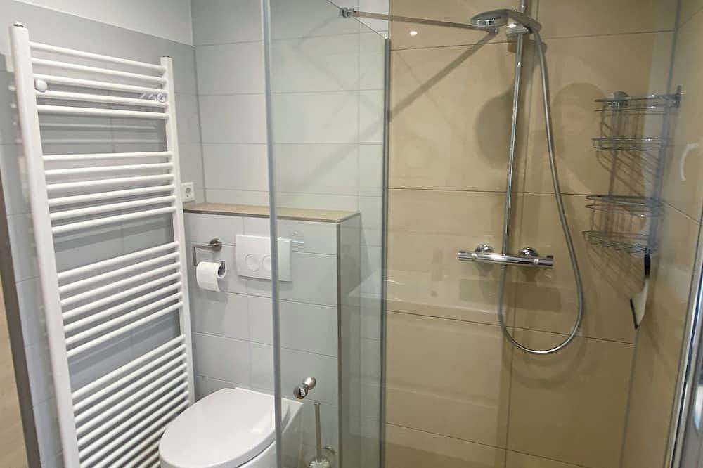 Ganze Wohnung, Modernes Apartment in ruhiger Gegend in Burgbernheim, Romantische Straße