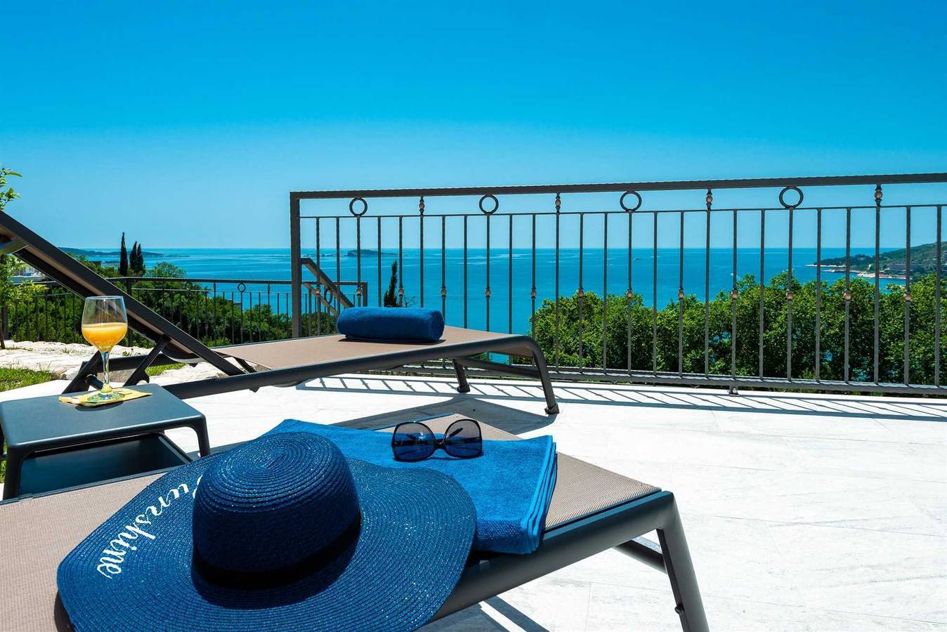 Villa Sunshine mit Infinity Pool in Mlini, Dubrovnik-Neretva