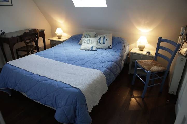 Gîte pour 10 personnes, avec jardin à Sainte-Colombe - 2