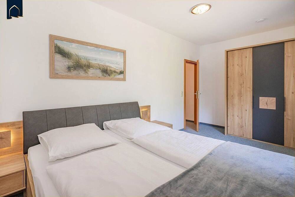Ganze Wohnung, Dhh Emil - Gemütliche Ferienwohnung im Grünen, mit Sauna und Garten in Garz, Usedom