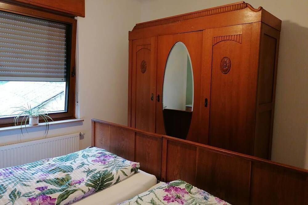 Ganze Wohnung, Ferienwohnung Kreuzblick - Ferienwohnungen Felten in Minheim, Bernkastel-Kues & Umgebung