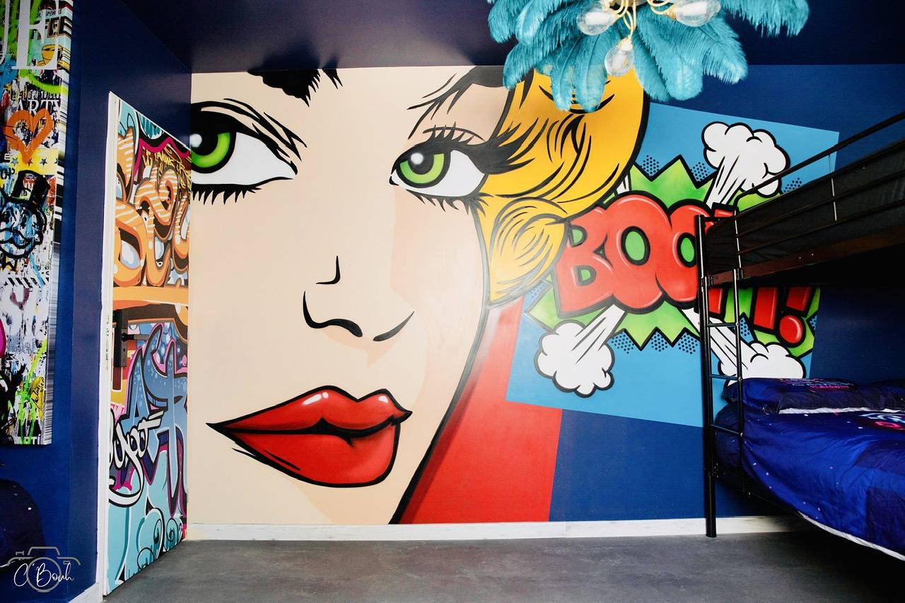 La Villa des Secrets un lieux insolite et chic aux portes de Paris in Boissets, Yvelines