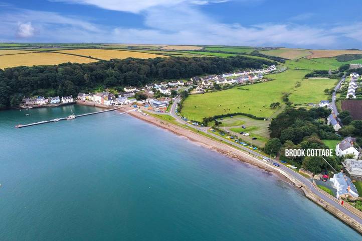 Vakantiehuis voor 14 personen, with uitzicht op zee and terras as well as tuin in Wales