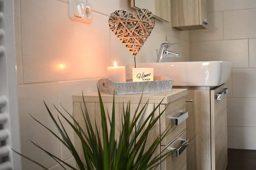 Ganze Wohnung, 5*****apartment, 2-4 p., 2 bedrooms, child-friendly, Wifi via Dsl free of charge in Bad Brambach, Chemnitz und Umgebung