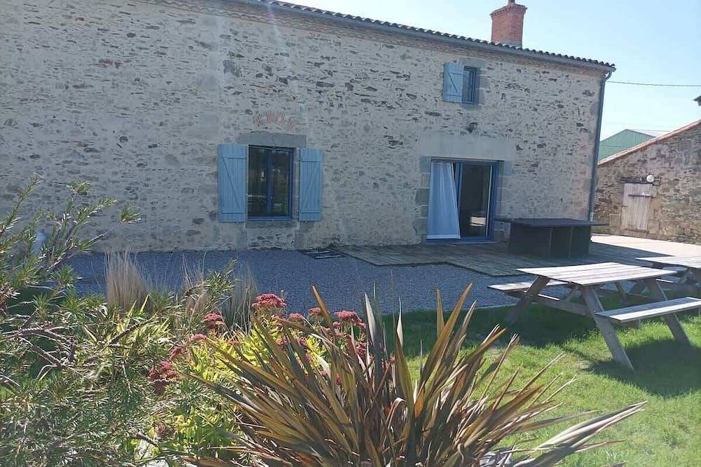 Gite proche Puy dufou in La Boissière-de-Montaigu, Loire-Tal