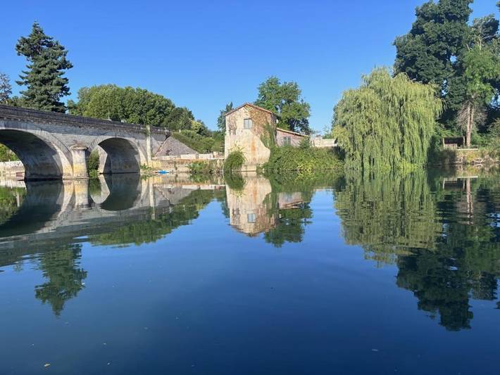 Location de vacances pour 8 personnes, avec jardin et vue, animaux acceptés à Saint-Même-les-Carrières - 3