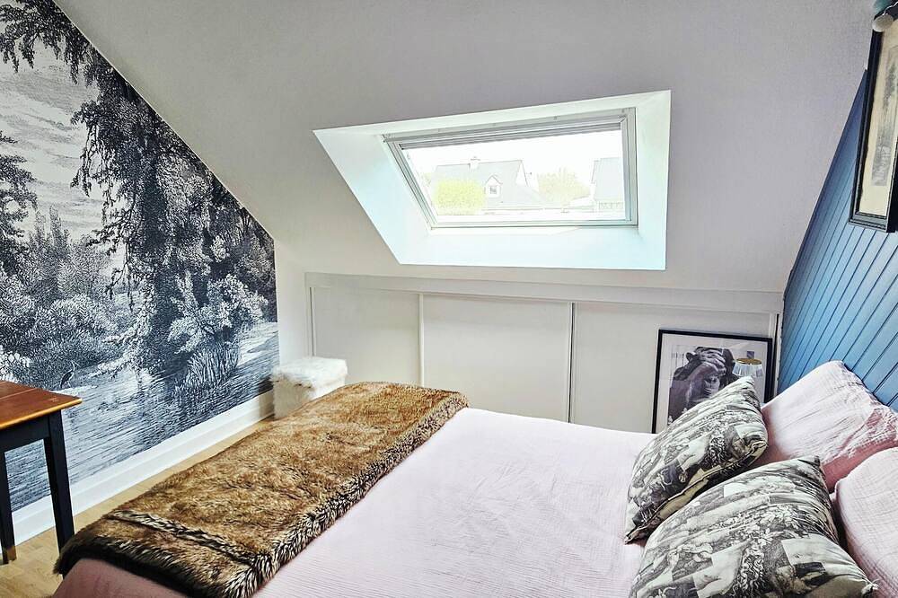Villa with south-facing swimming pool, a haven of peace on the outskirts of Vannes and the Gulf. in Ploeren, Côte des Mégalithes