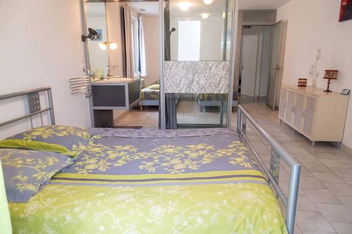 Location de vacances pour 14 personnes, avec Balcon/Terrasse et Terrasse ainsi que Jardin et Sauna à Meynes - 3