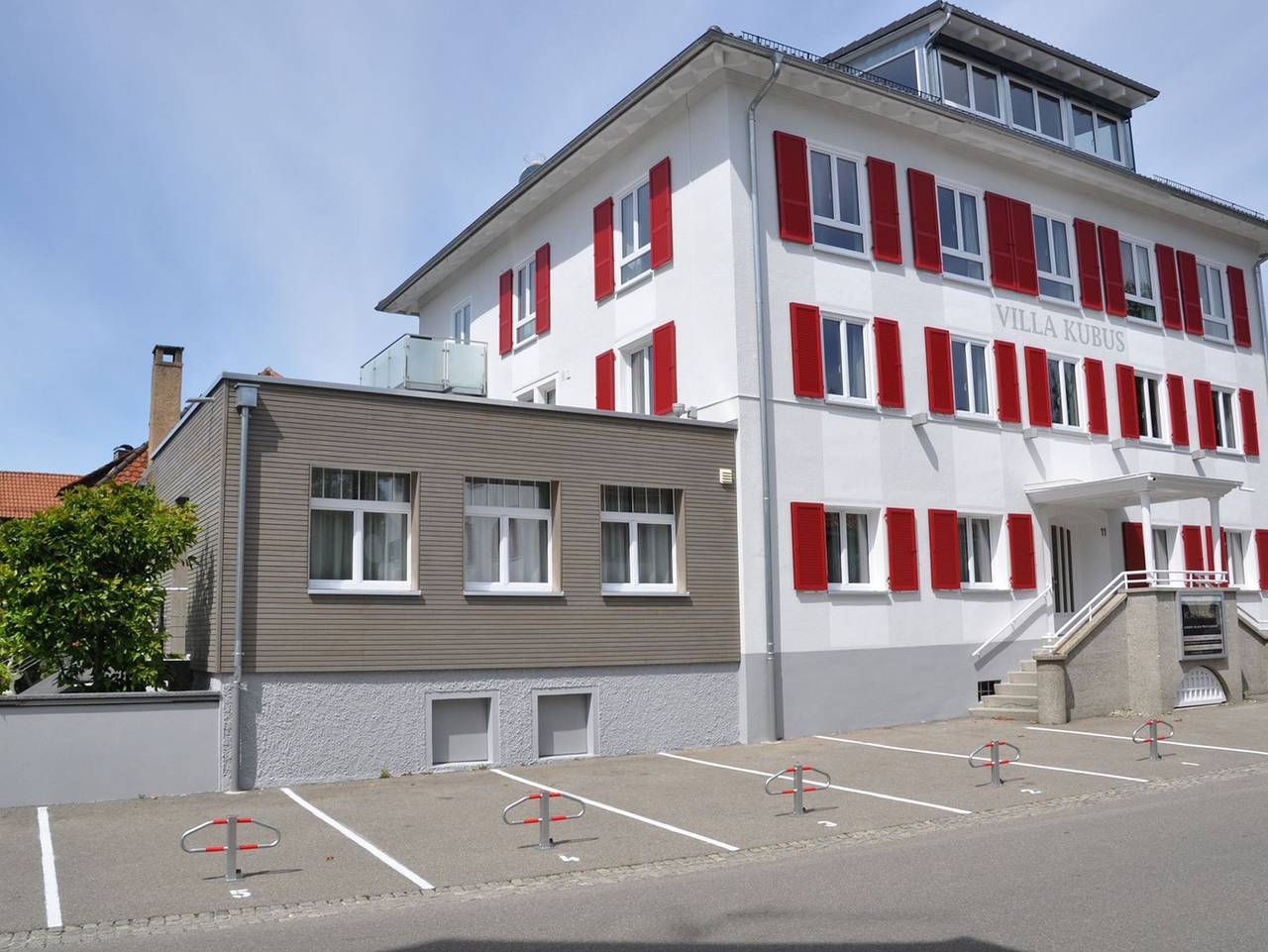 Ganze Ferienwohnung, Villa Kubus - Ferienwohnung 7, 130qm, 3 Schlafzimmer, max. 8 Personen in Langenargen, Region Bodensee-Oberschwaben