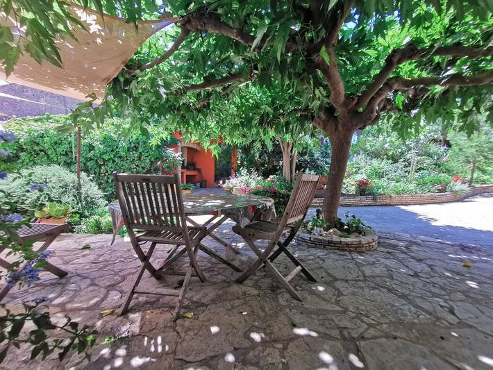 Gîte pour 4 personnes, avec Terrasse ainsi que Jardin et Vue
