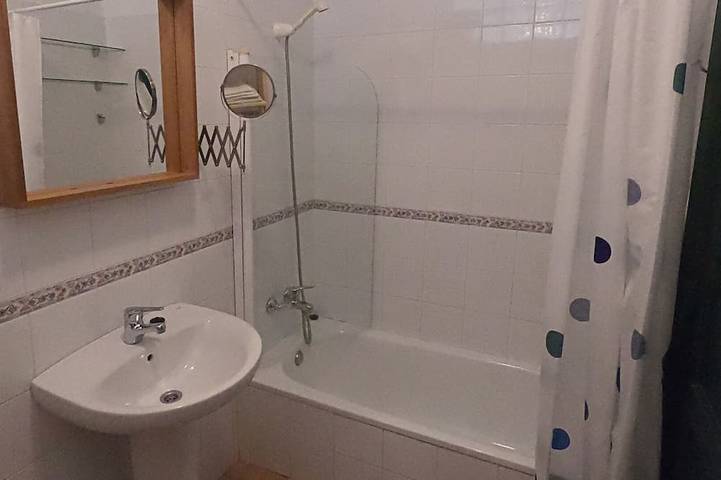 Gîte pour 4 personnes, avec terrasse et jacuzzi, animaux acceptés dans Famara - 4