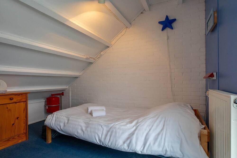 Ferienhaus in De Punt mit Pool und Garten in Burgh-Haamstede, Zeeuwse Kust