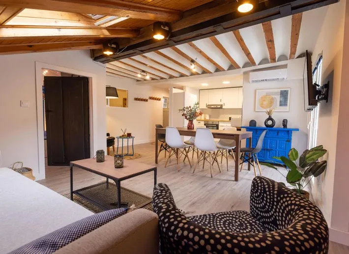 Apartamento de vacaciones para 8 personas, con balcón - 1