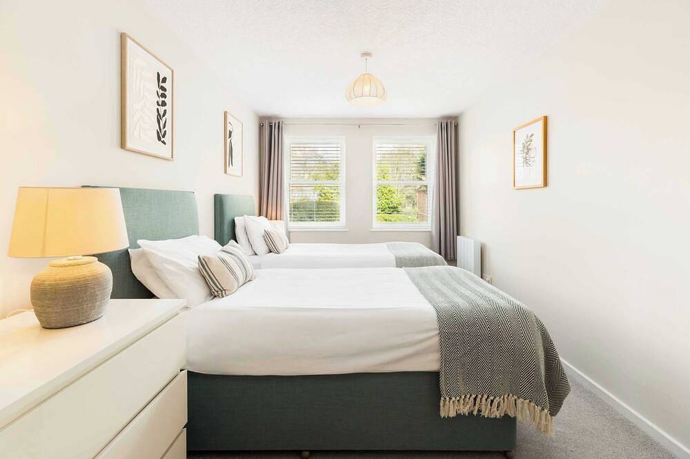Ganze Wohnung, Stylish 2 Bedroom Apartment Close to Royal Leamington Spa Centre with Wifi, Free Parking and Fully Equipped Kitchen in Leamington Spa, Warwickshire